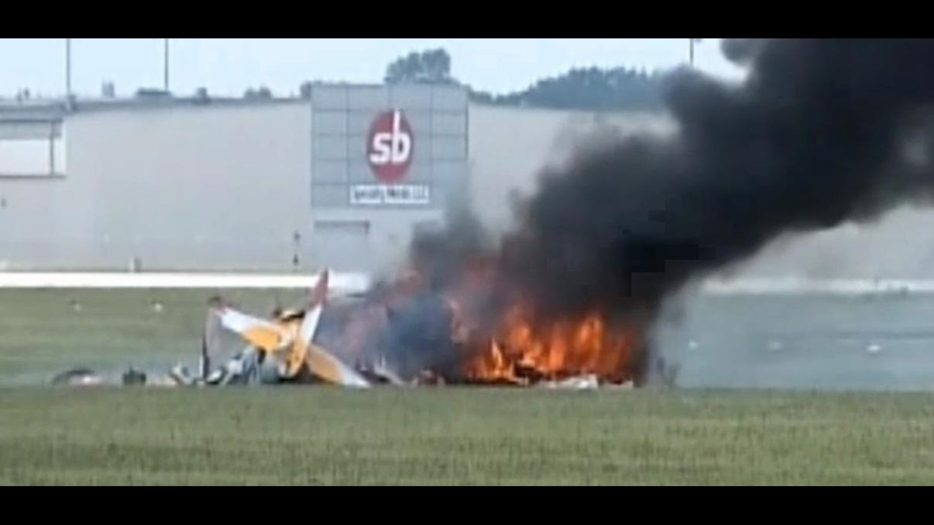 2 Killed In Dayton Air Show Crash