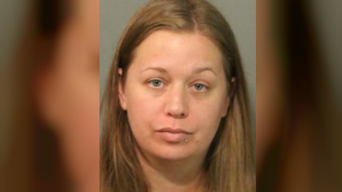 Florida Mom Arrested After Daughter Licks Tongue Depressor Puts It