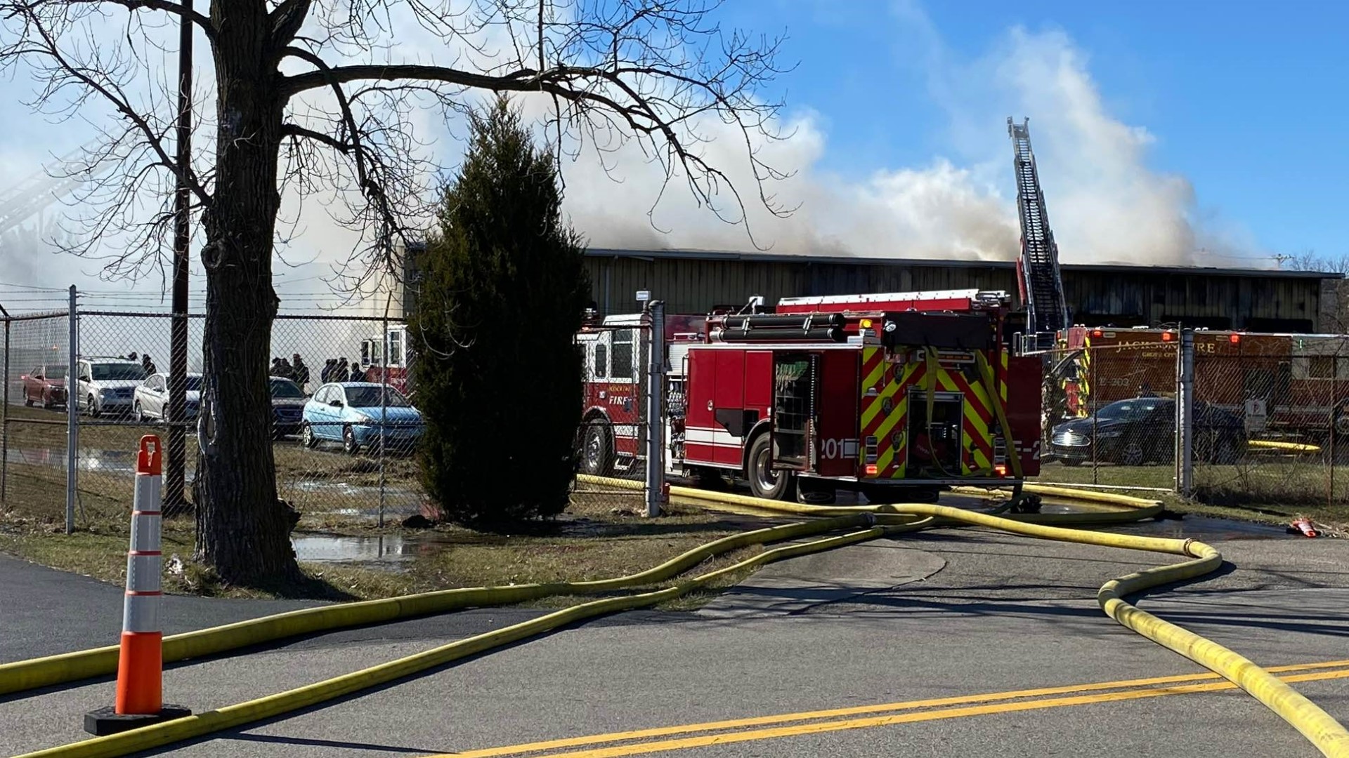 Fire destroys furniture at Waterbeds 'n' Stuff warehouse