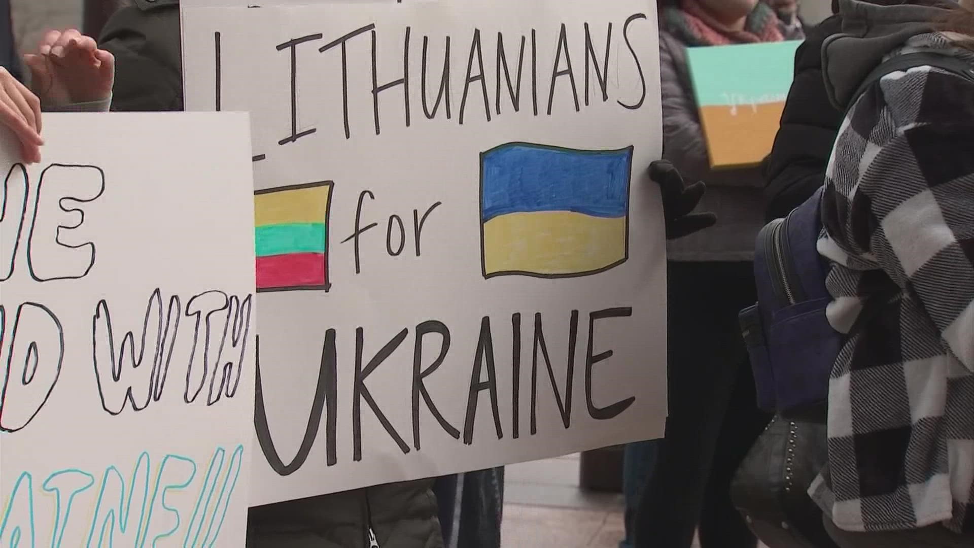 People of Ukrainian descent and central Ohioans came together in support of Ukraine.