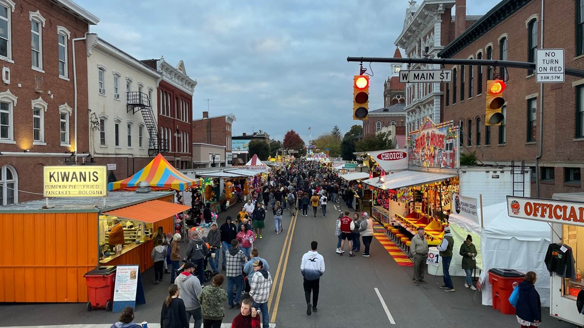 Circleville Pumpkins Show begins Event information
