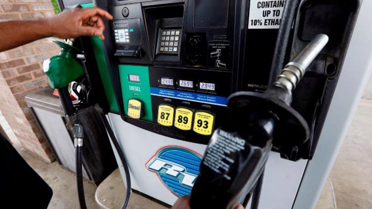 Gas prices hit 7-year high, no sign of slowing as holidays near