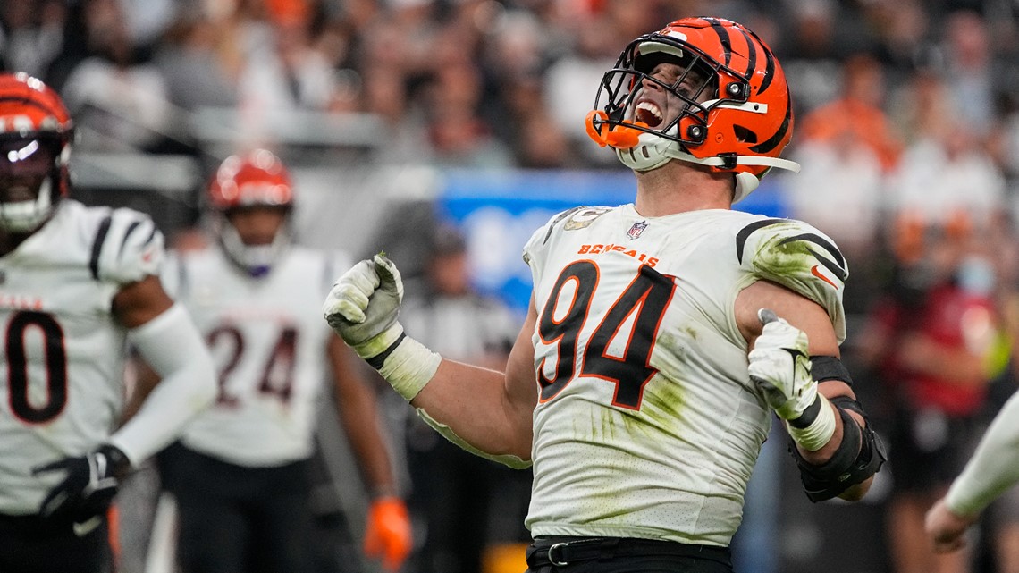 Cincinnati Bengals defeat the Las Vegas Raiders 32-13 behind Joe Mixon's  two touchdowns