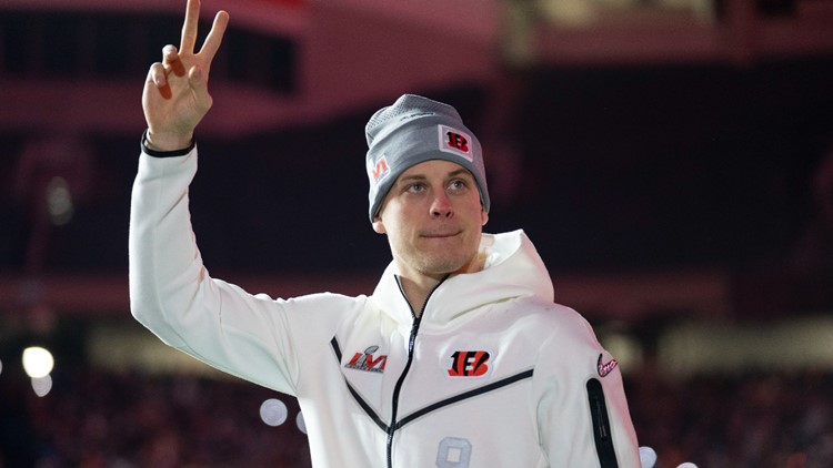 Joe Burrow gives high school football coach Super Bowl tickets