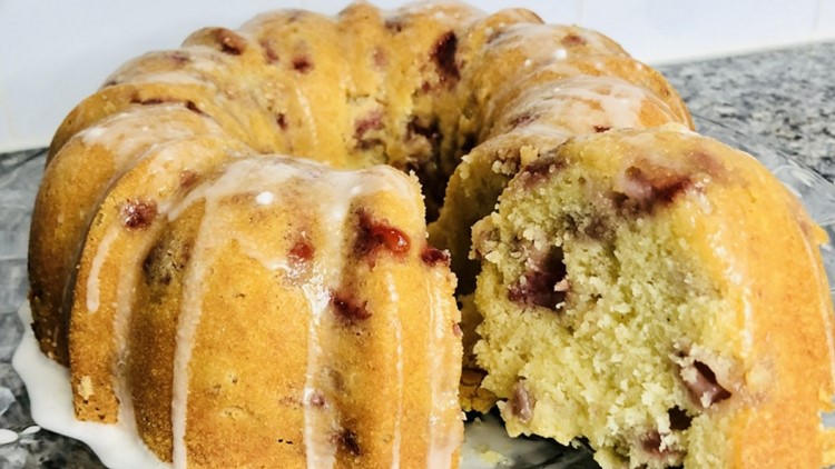 Brittany's Bites: Strawberry Bundt Cake