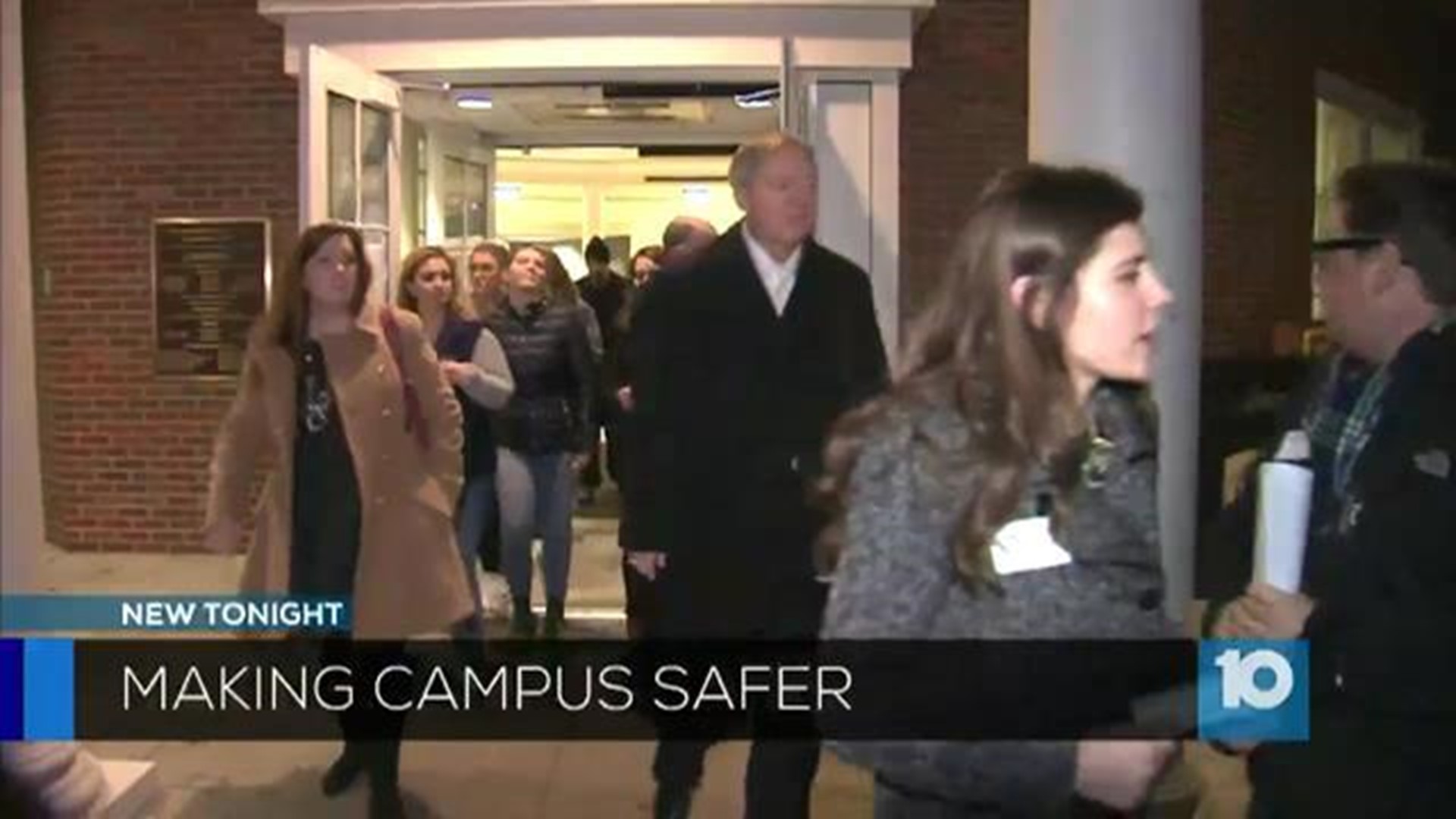 Ohio University students and staff hold campus safety walk | 10tv.com
