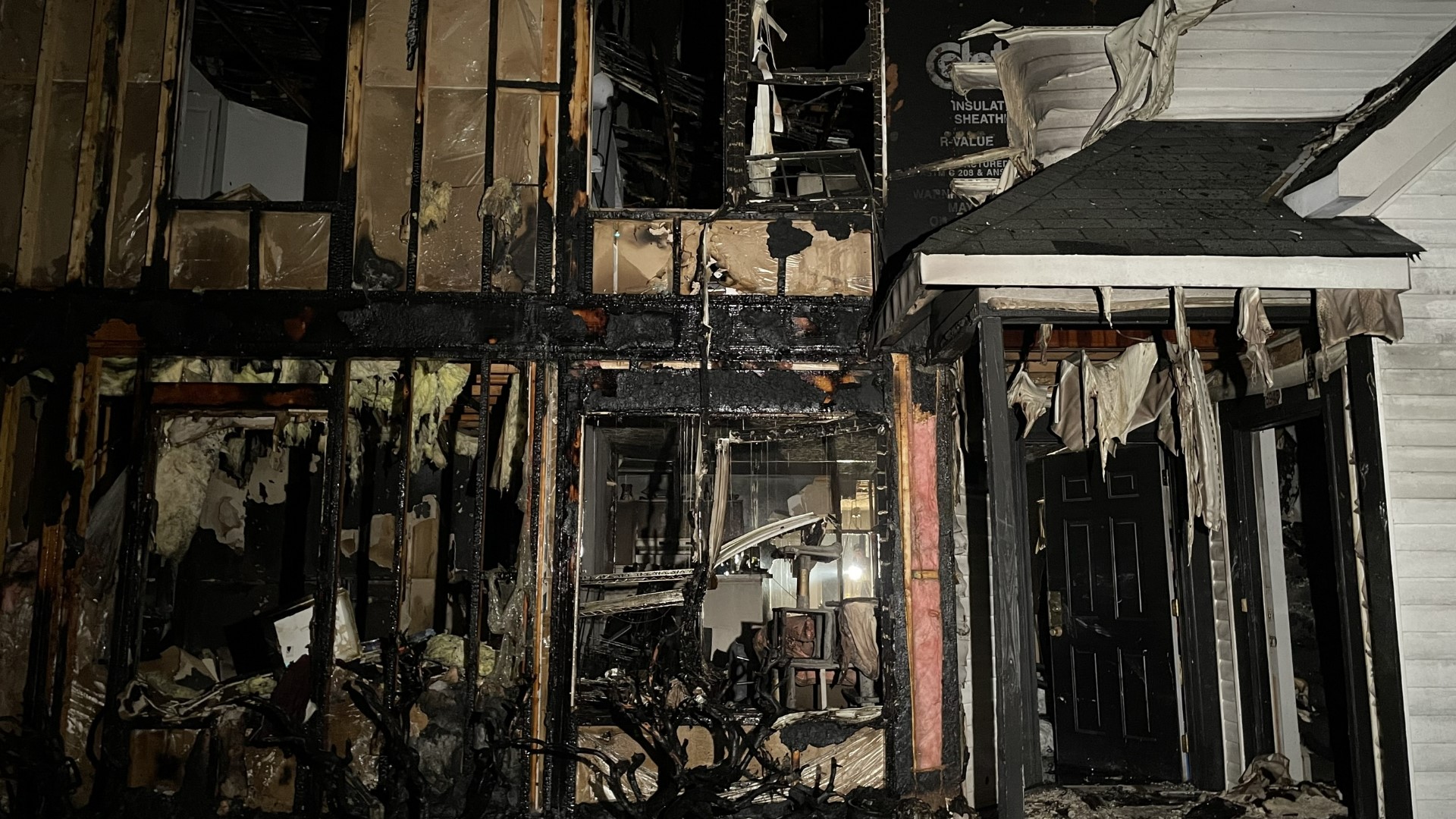 Fire causes heavy damage to apartment building near Hilliard