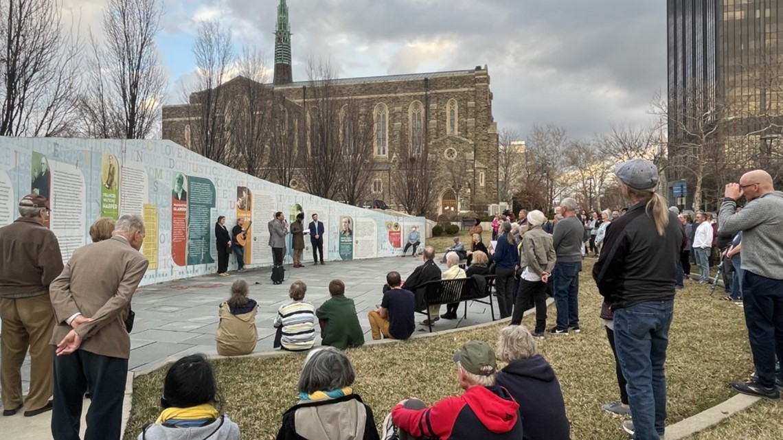 Interfaith prayer event held in Columbus for those in Ukraine - Vimarsana News