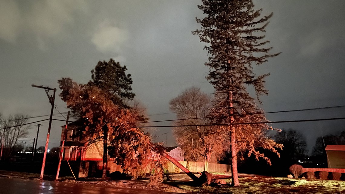 NWS confirms 2 tornadoes touched down in western Ohio early Saturday