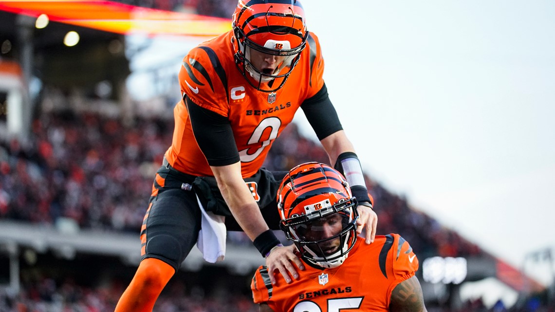 Burrow throws 4 TD passes, Bengals rally past Steelers 37-30