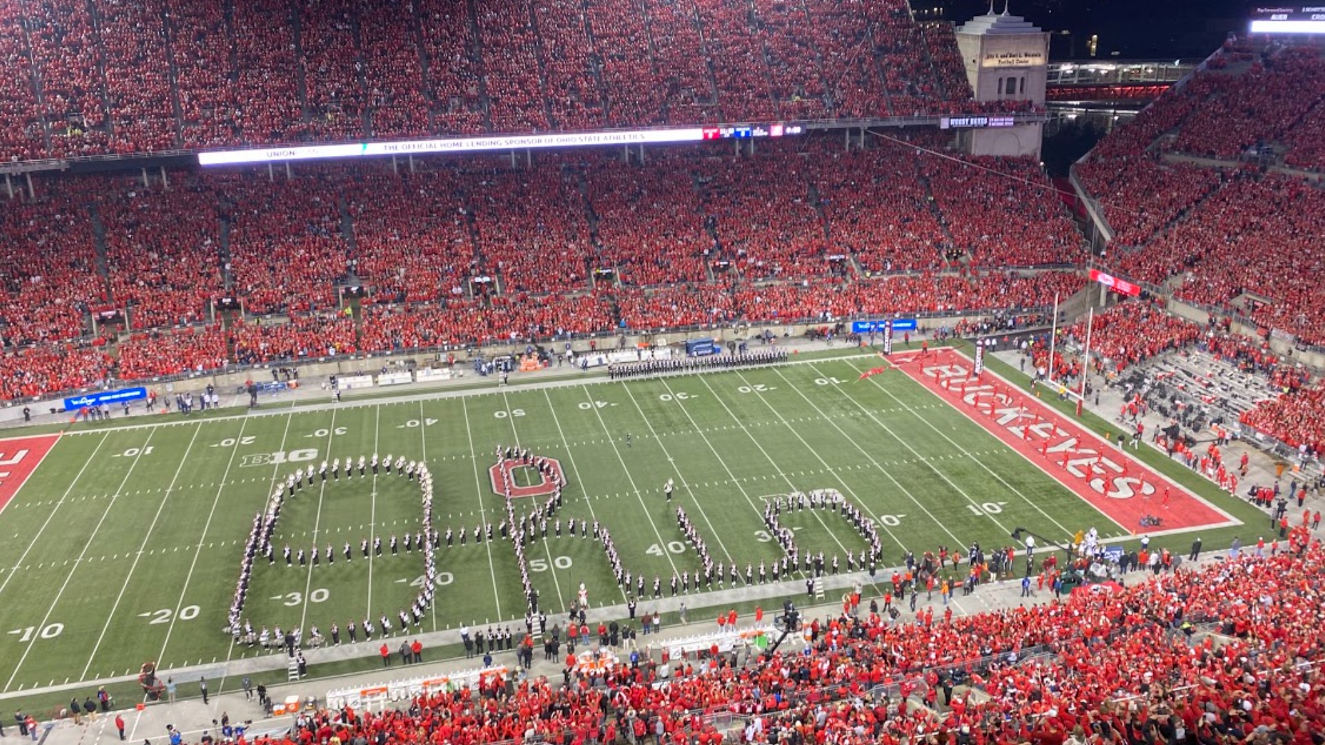 The Best Damn Band In The Land performs "Script Ohio" ahead of Ohio State's matchup against Penn State.