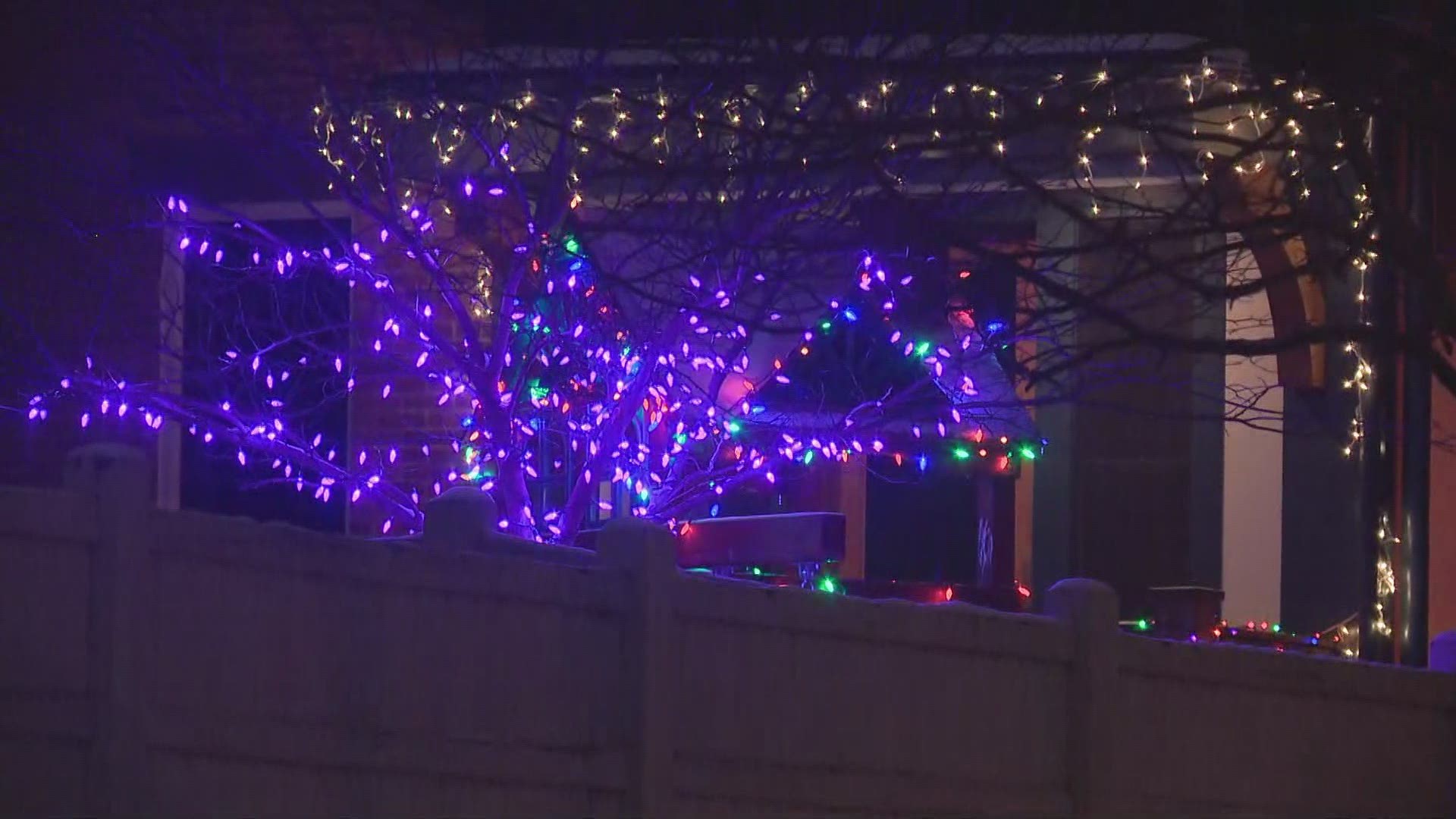 Is there a right time to take down those holiday lights?