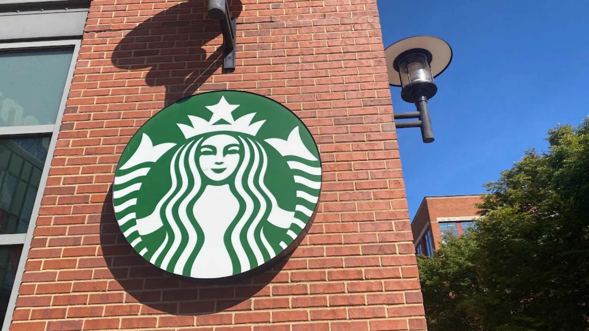 Starbucks workers win union election at Columbus location