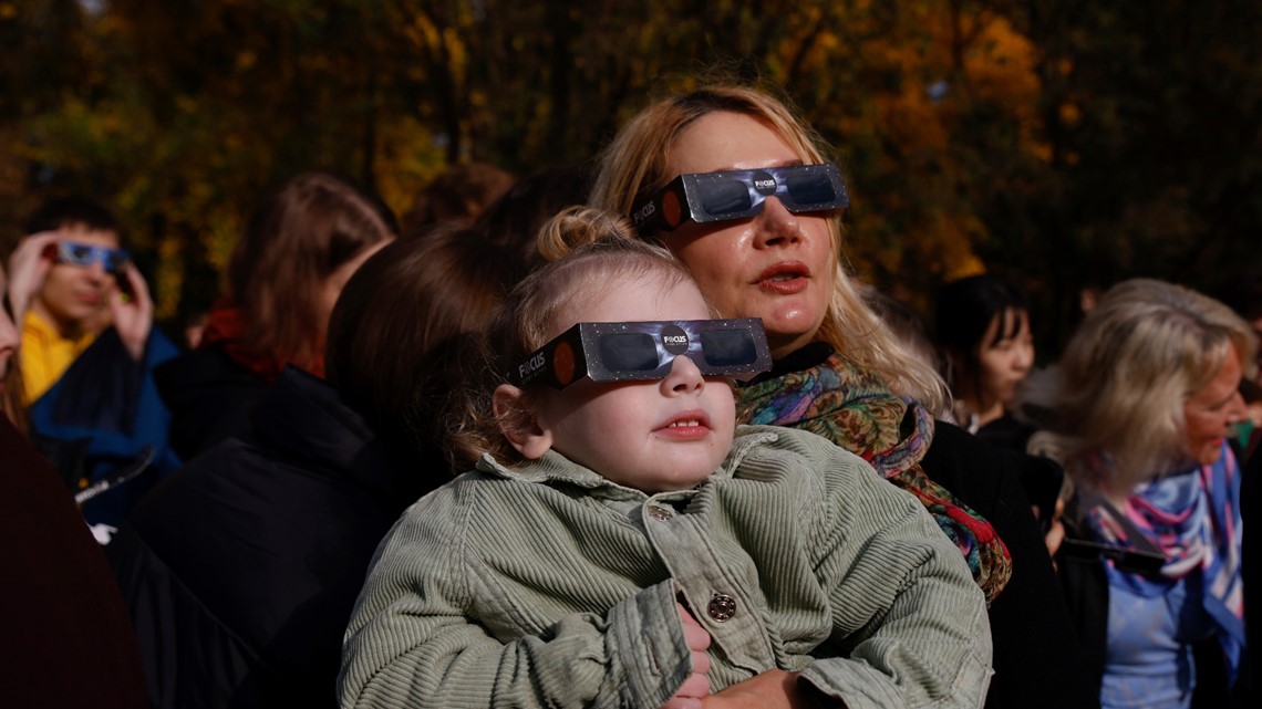 Total solar eclipse in Ohio: Where you can find eclipse glasses