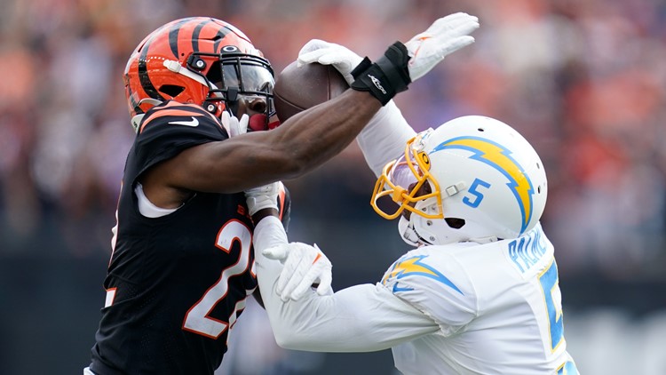 How to Watch Los Angeles Chargers vs. Cincinnati Bengals on December 5, 2021