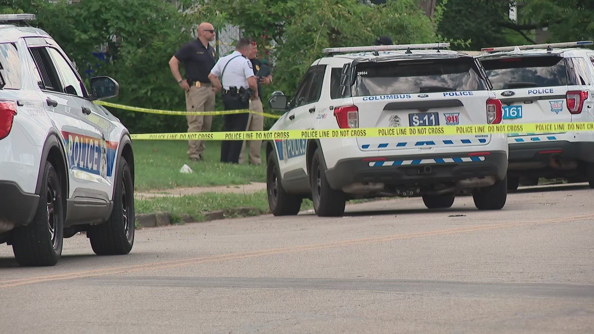 10TV's Carly D'Eon speaks with a neighbor in the area on two separate shootings that occurred in east Columbus Sunday afternoon.