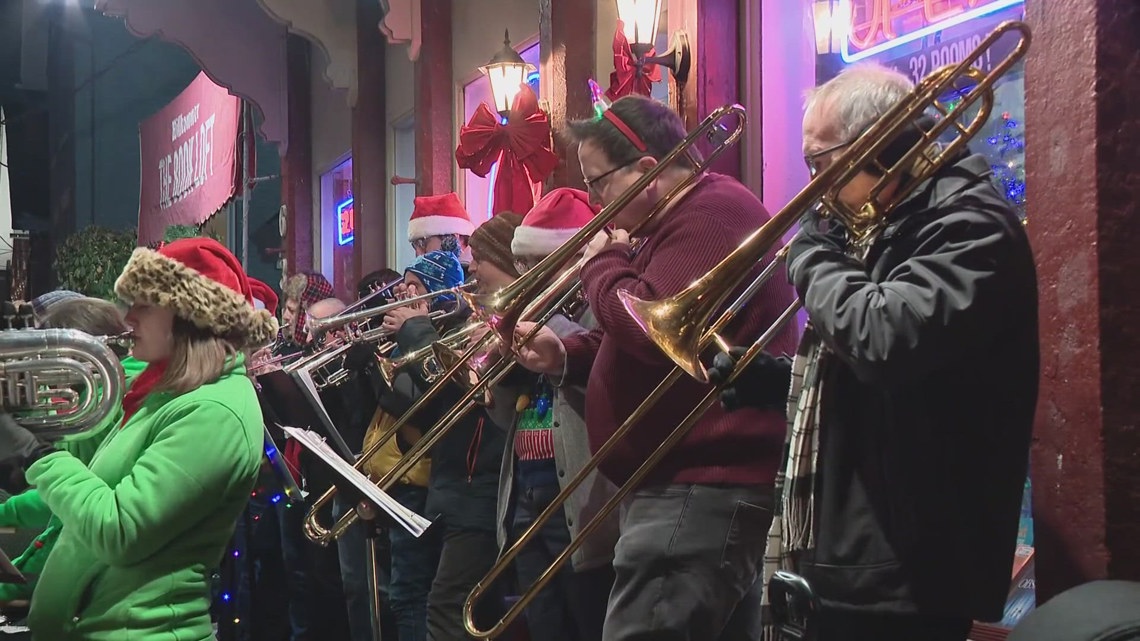 Annual winter celebration illuminates German Village in holiday spirit