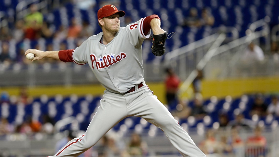 Roy Halladay, two time Cy Young winner, dead at 40 after his plane