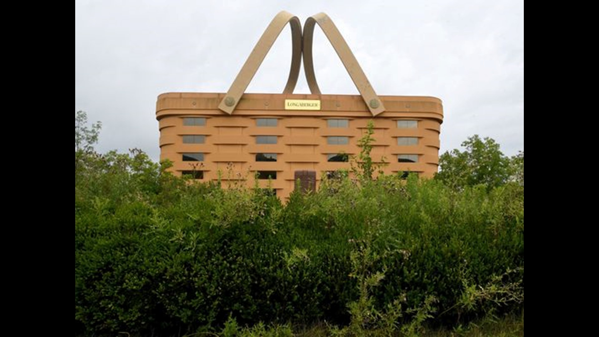 Longaberger's Big Basket building to open for tours