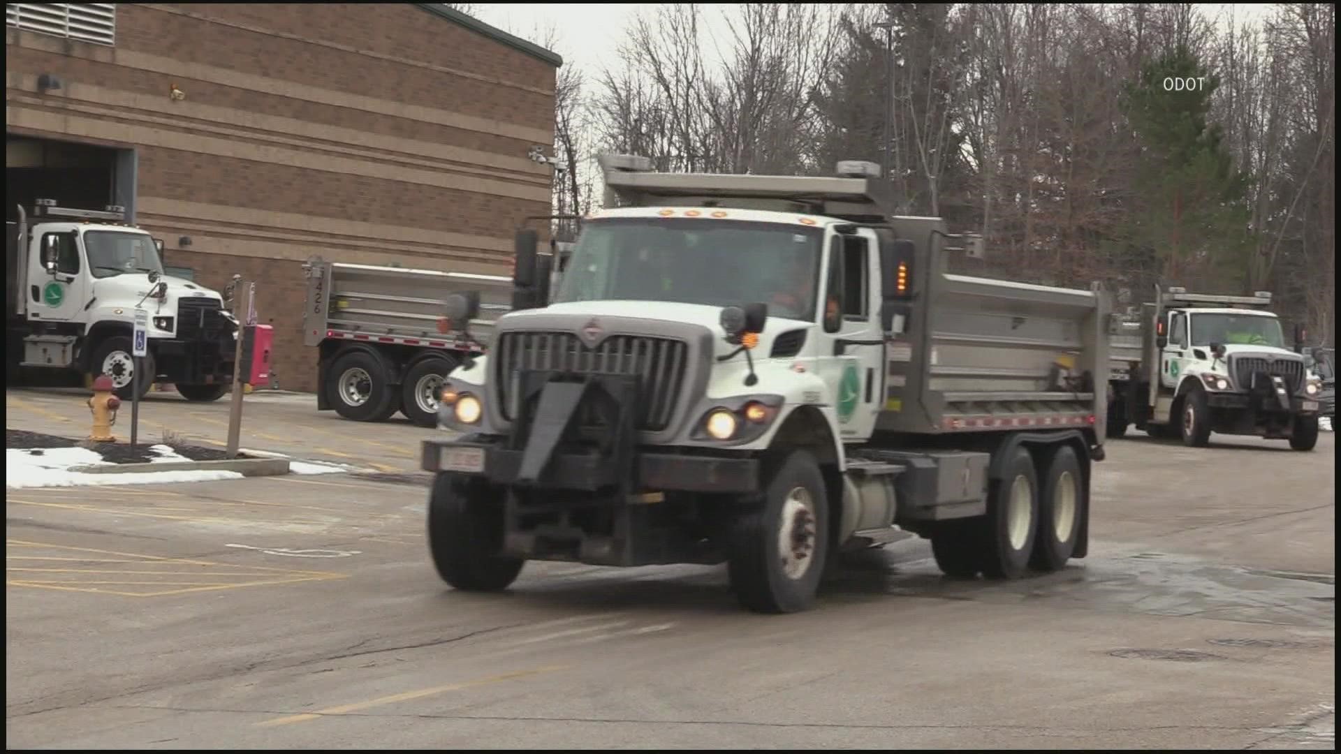 A convoy of 28 ODOT workers, 12 tandem dump trucks, two utility mechanic trucks and four crew cab pick-up trucks will be helping with snow removal efforts.