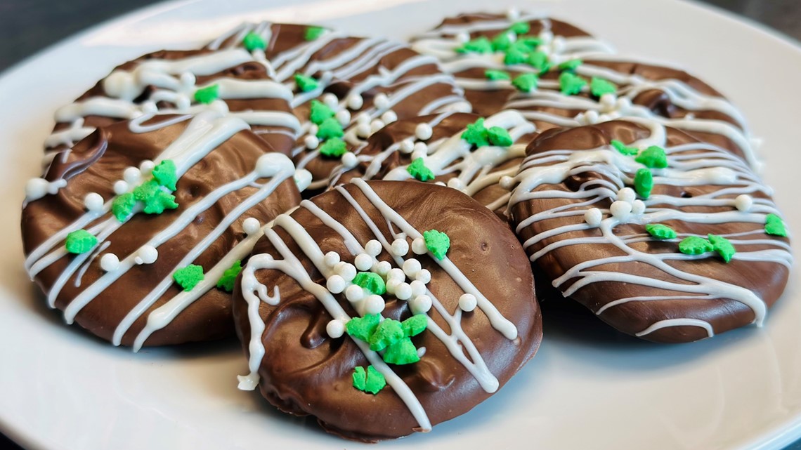 Brittany's Bites Chocolate mint cookie thins recipe