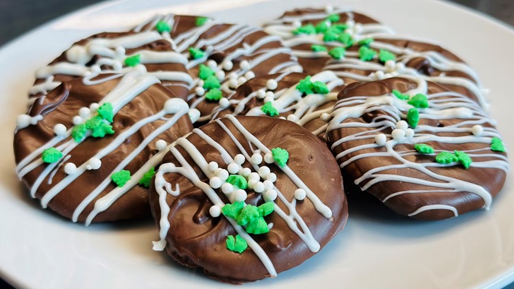 Brittany's Bites: Chocolate mint cookie thins