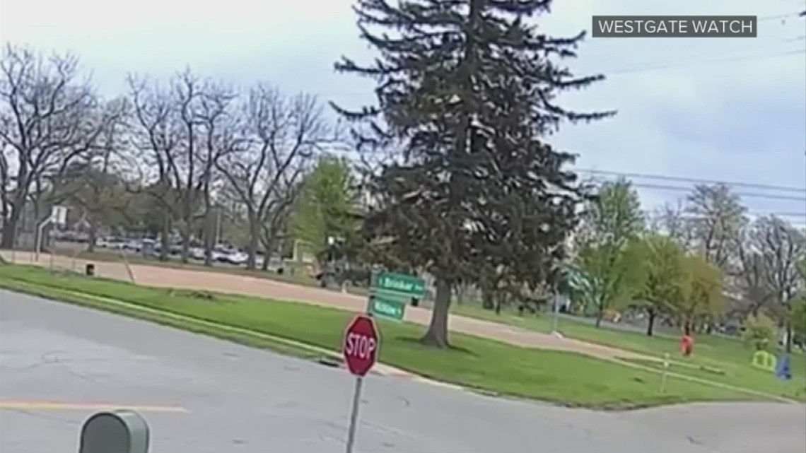 Police respond after series of shooting at Columbus parks