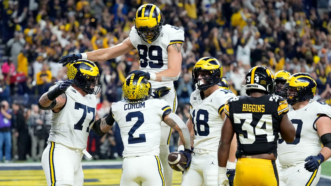 AP Top 25: Michigan Ranked No. 1 For First Time In 26 Seasons | 10tv.com