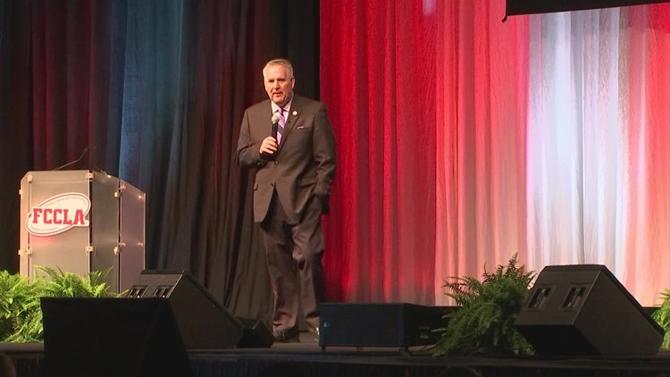 Dom Tiberi delivers Maria's Message to students at Ohio Leadership Conference