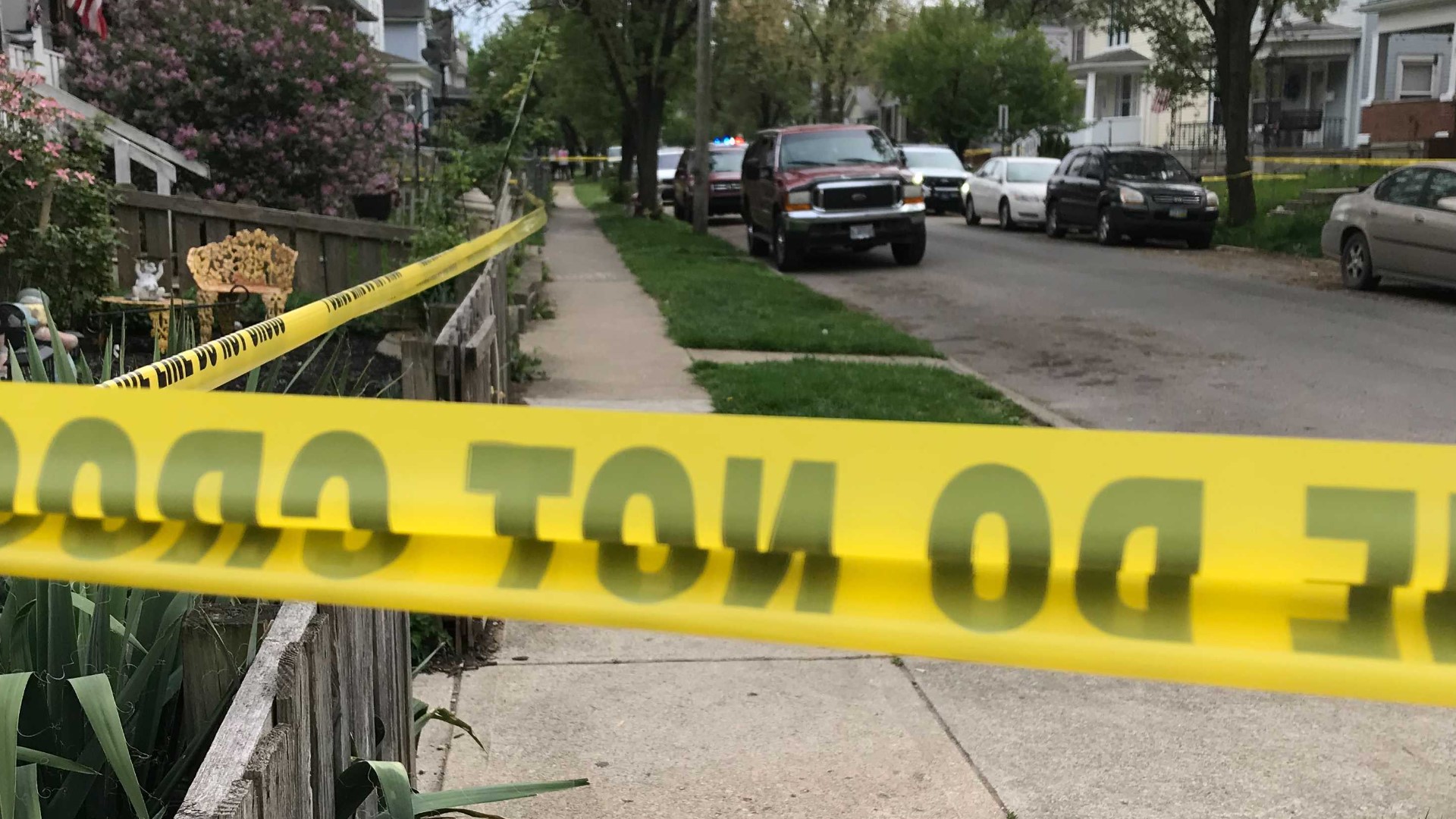 Police looking for suspect in deadly Hilltop shooting