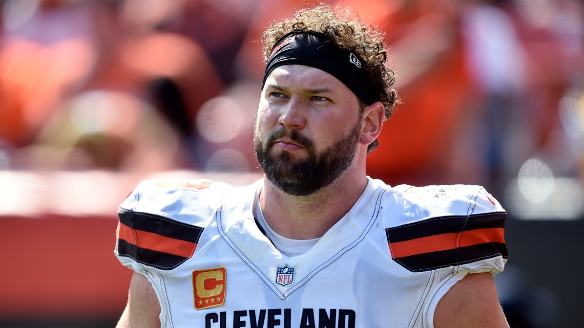 Former All-Pro offensive lineman Joe Thomas looks radically different from  NFL days