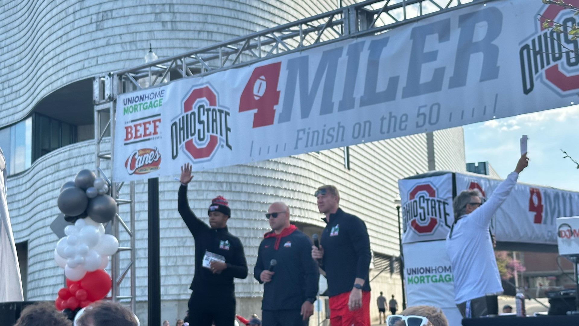 Ohio State 4 Miler Thousands take part in race