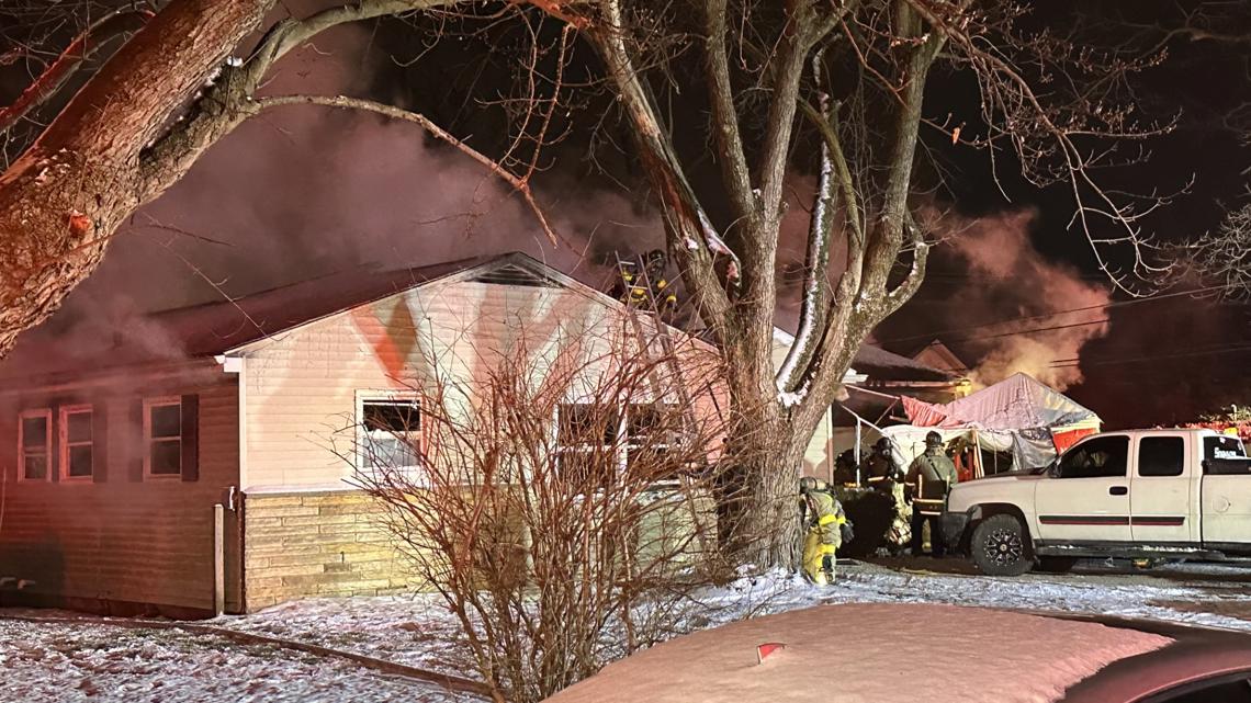 1 killed in house fire near southwest Columbus | 10tv.com