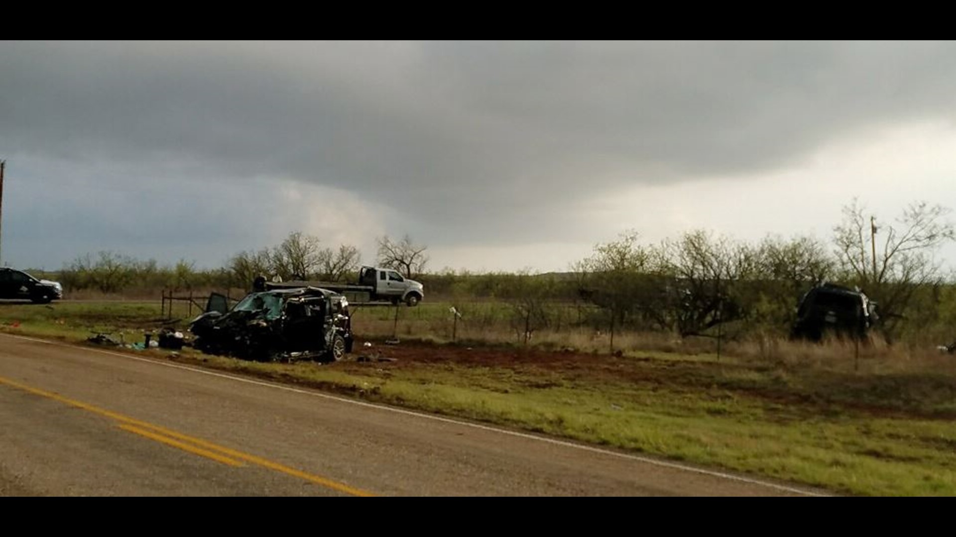 3 storm chasers killed in crash while tracking tornado