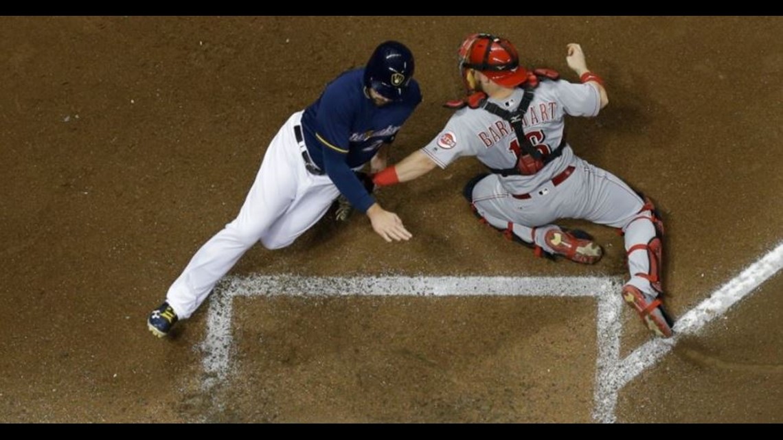 Tucker Barnhart wins Rawlings Gold Glove Award