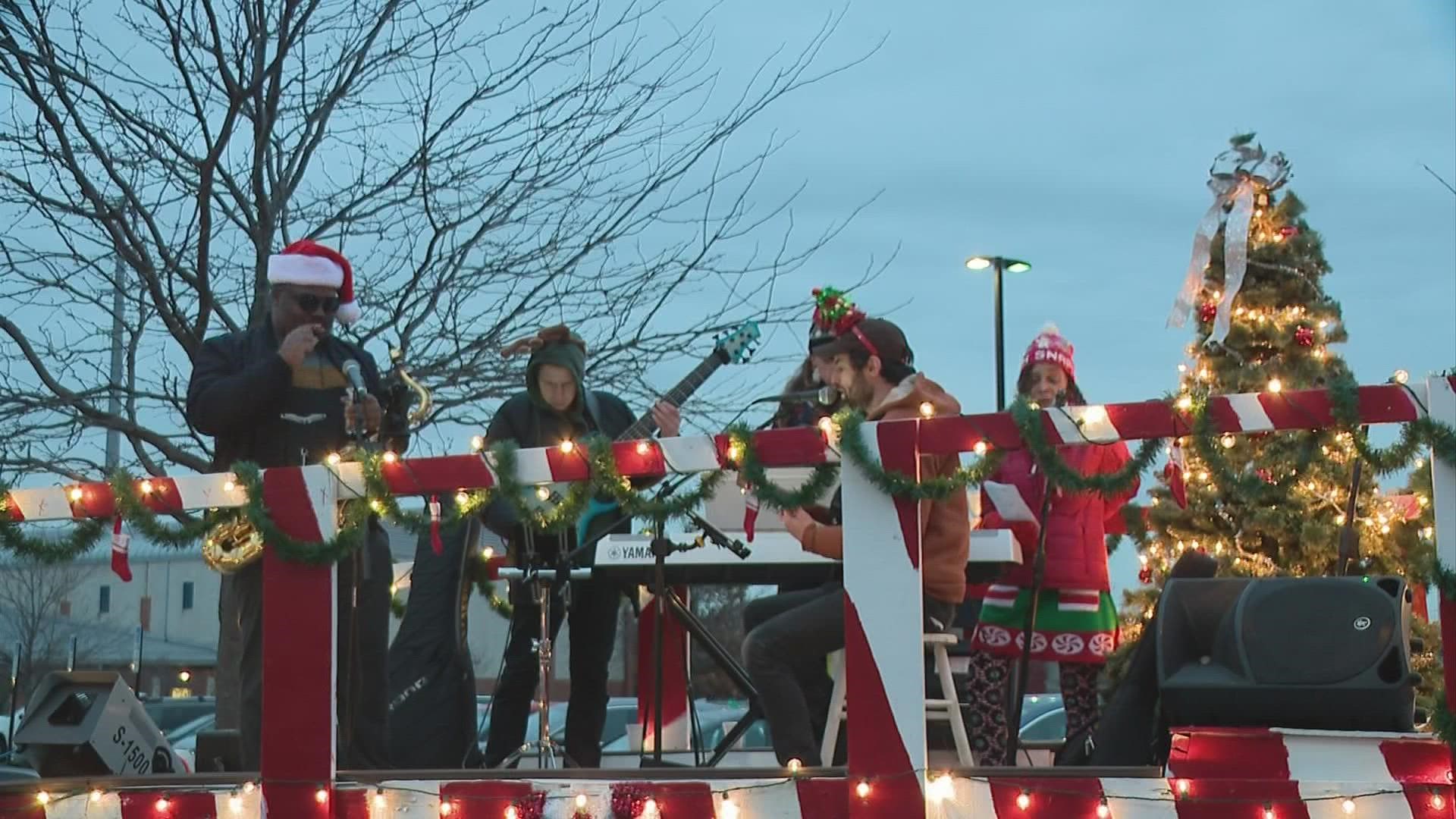 Albany La Christmas Parade 2022 Franklinton Neighborhood Has Night Of Christmas Carols | 10Tv.com