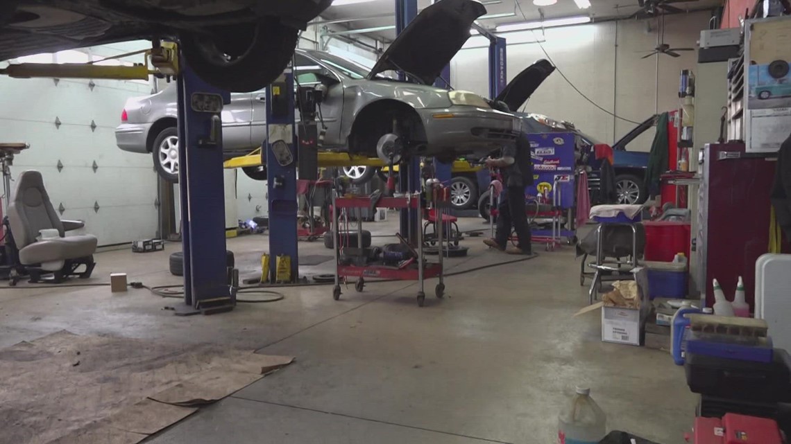 Auto shops seeing increase in demand during national technician shortage - Vimarsana News