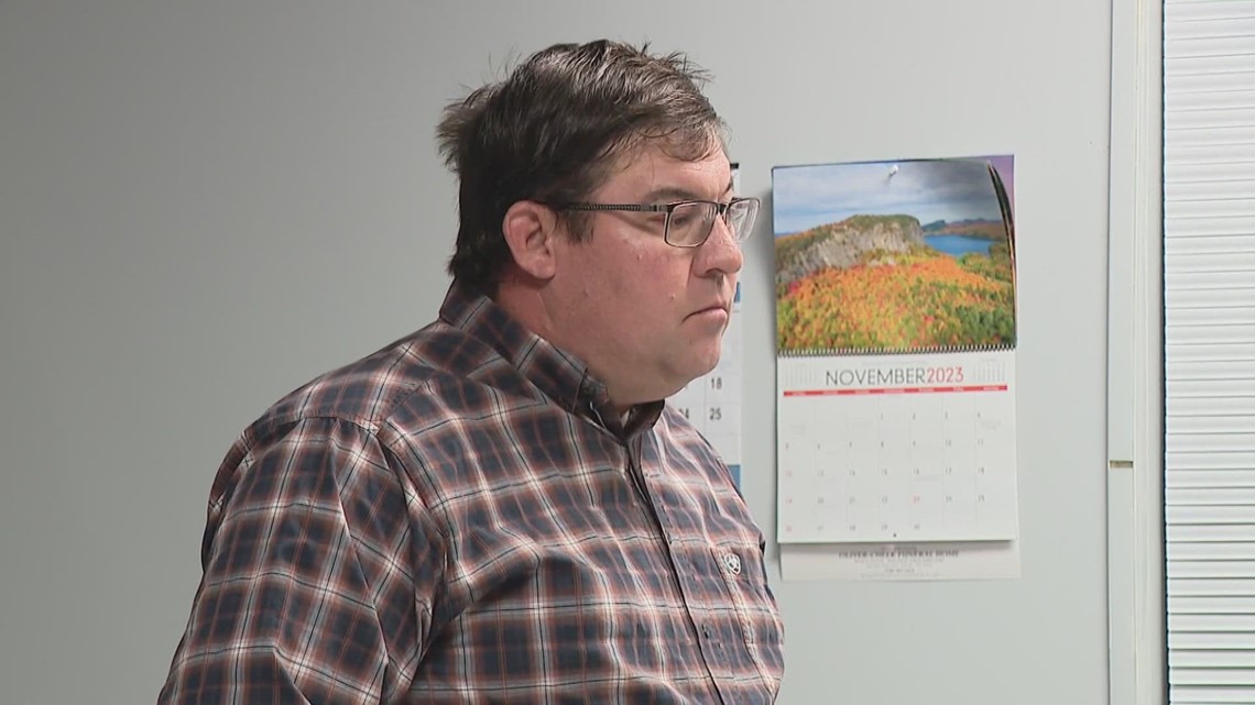 Ohio trustee refuses to step down following racist remarks - Vimarsana News