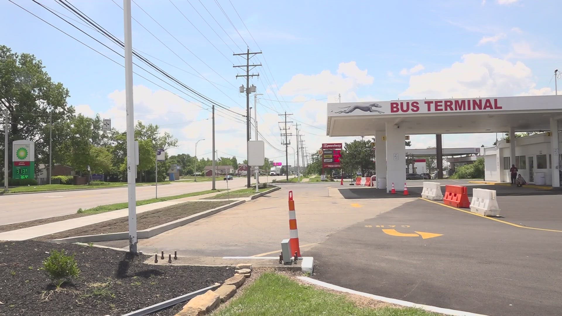 Columbus City Attorney Zach Klein announced the agreement Friday, stating that it will prohibit the pickup and drop-off of passengers at the Wilson Road facility.