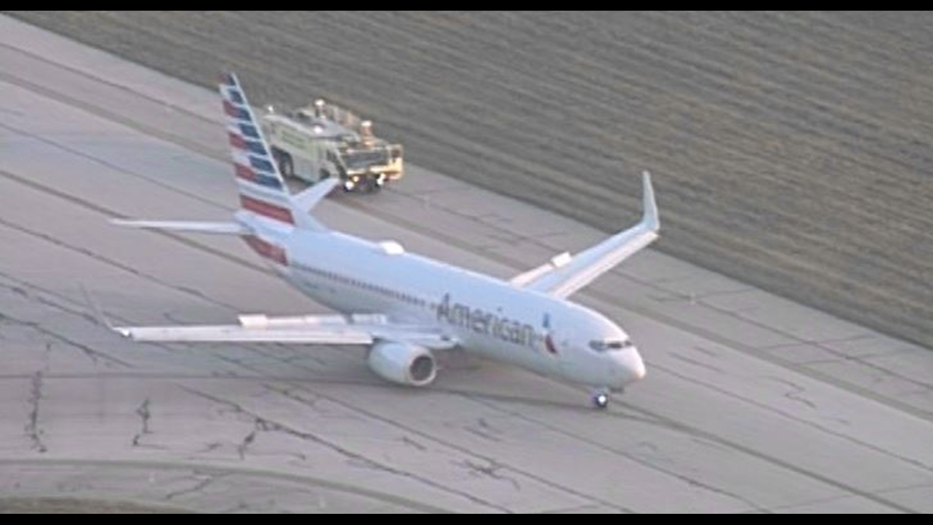 American Airlines flight makes emergency landing at John Glenn