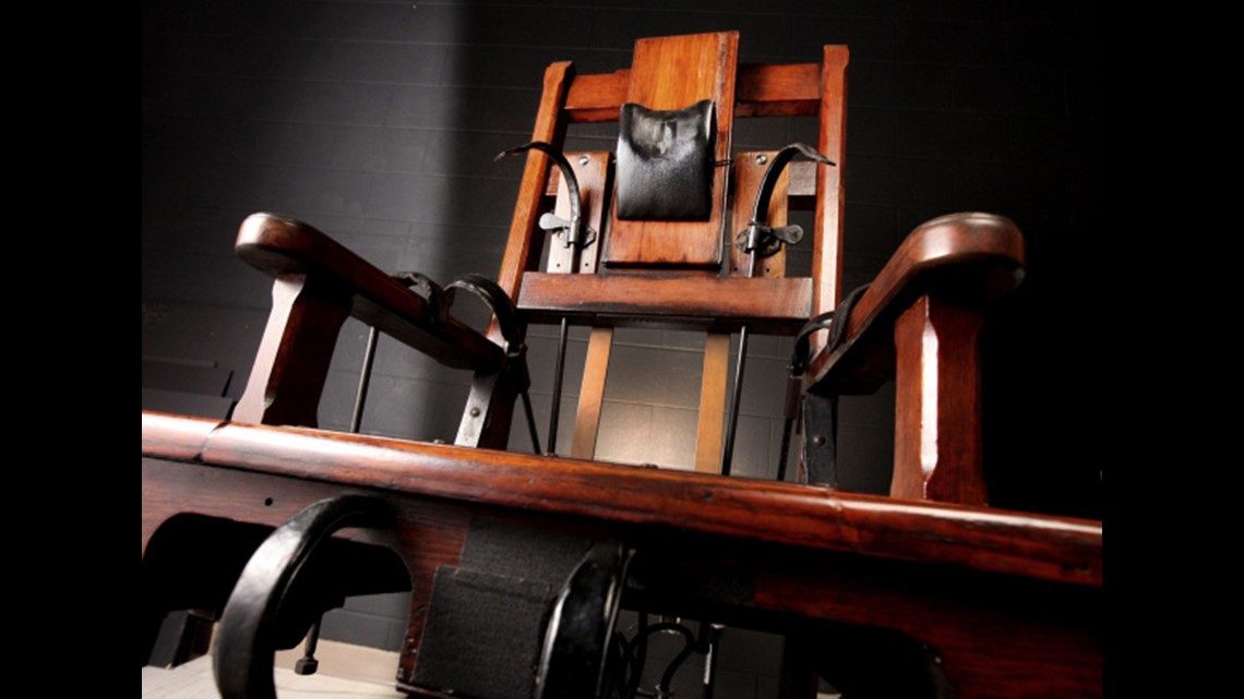 Original electric chair moves to Ohio State Reformatory