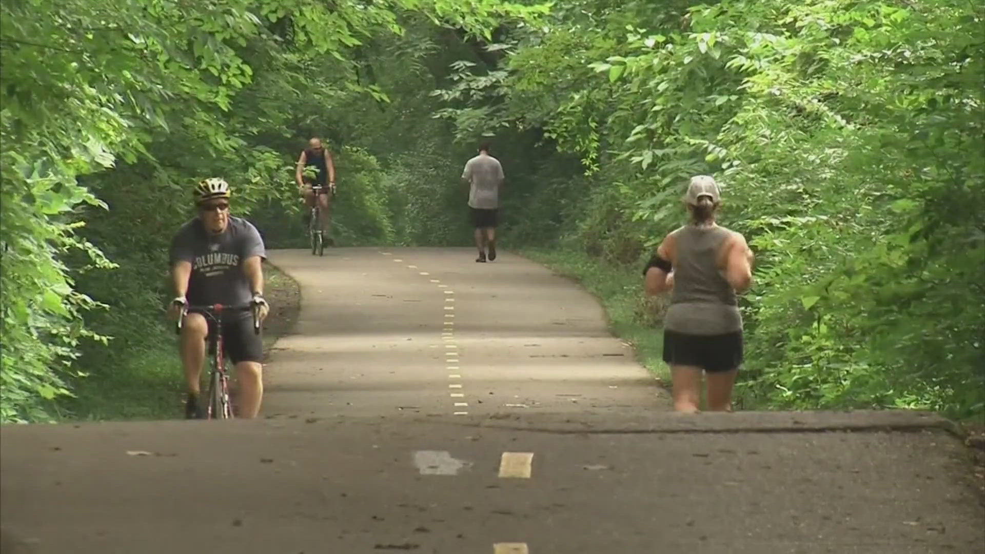 A doctor from OhioHealth told 10TV the best time to work out on a hot day is around 6 or 7 in the morning.