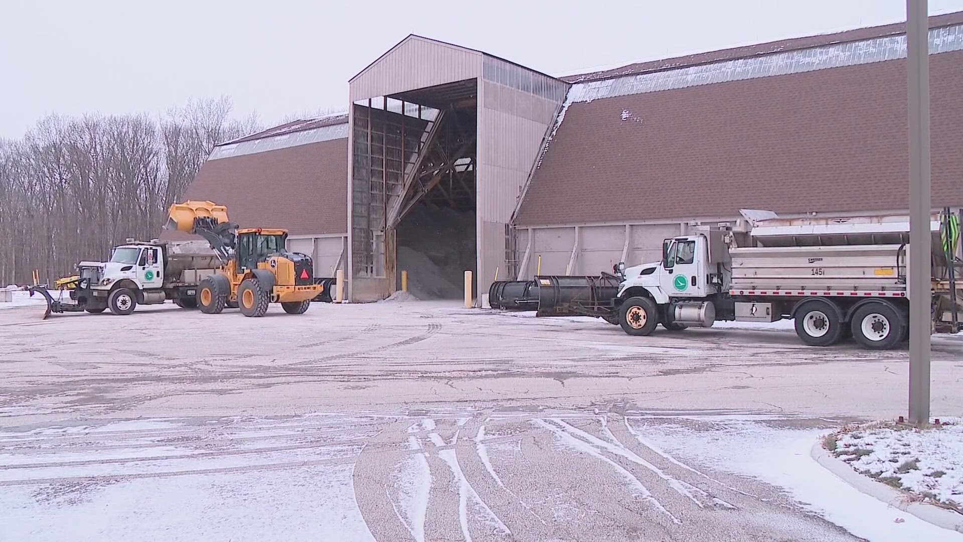 Ahead of the freezing rain expected Monday night into Tuesday morning, ODOT crews are making sure they are prepared for slick roads.