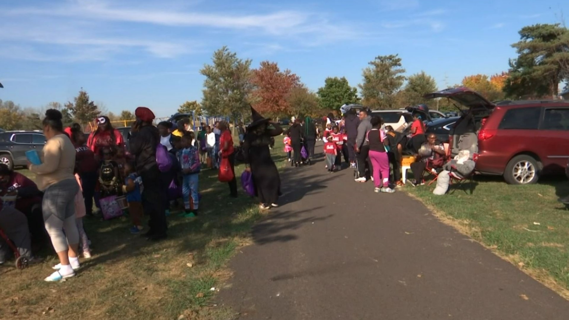 If you drove past Maloney Park on Saturday, it was filled with spooks and open trunks full of candy for We Are Linden’s third annual Trunk or Treat.