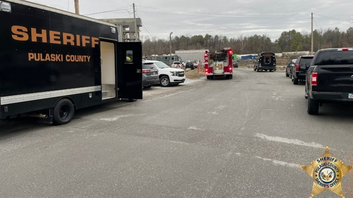 Authorities provide update on deadly Arkansas plane crash