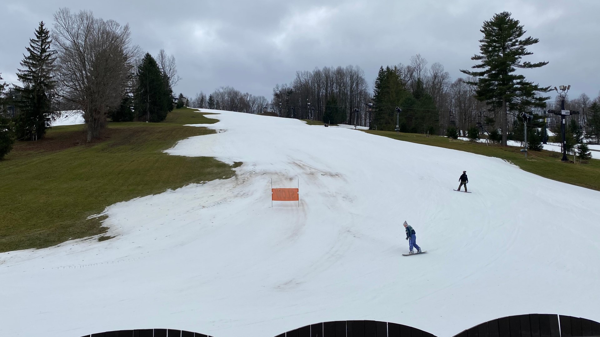 Unfavorable snow-making conditions have closed most Ohio ski resorts.