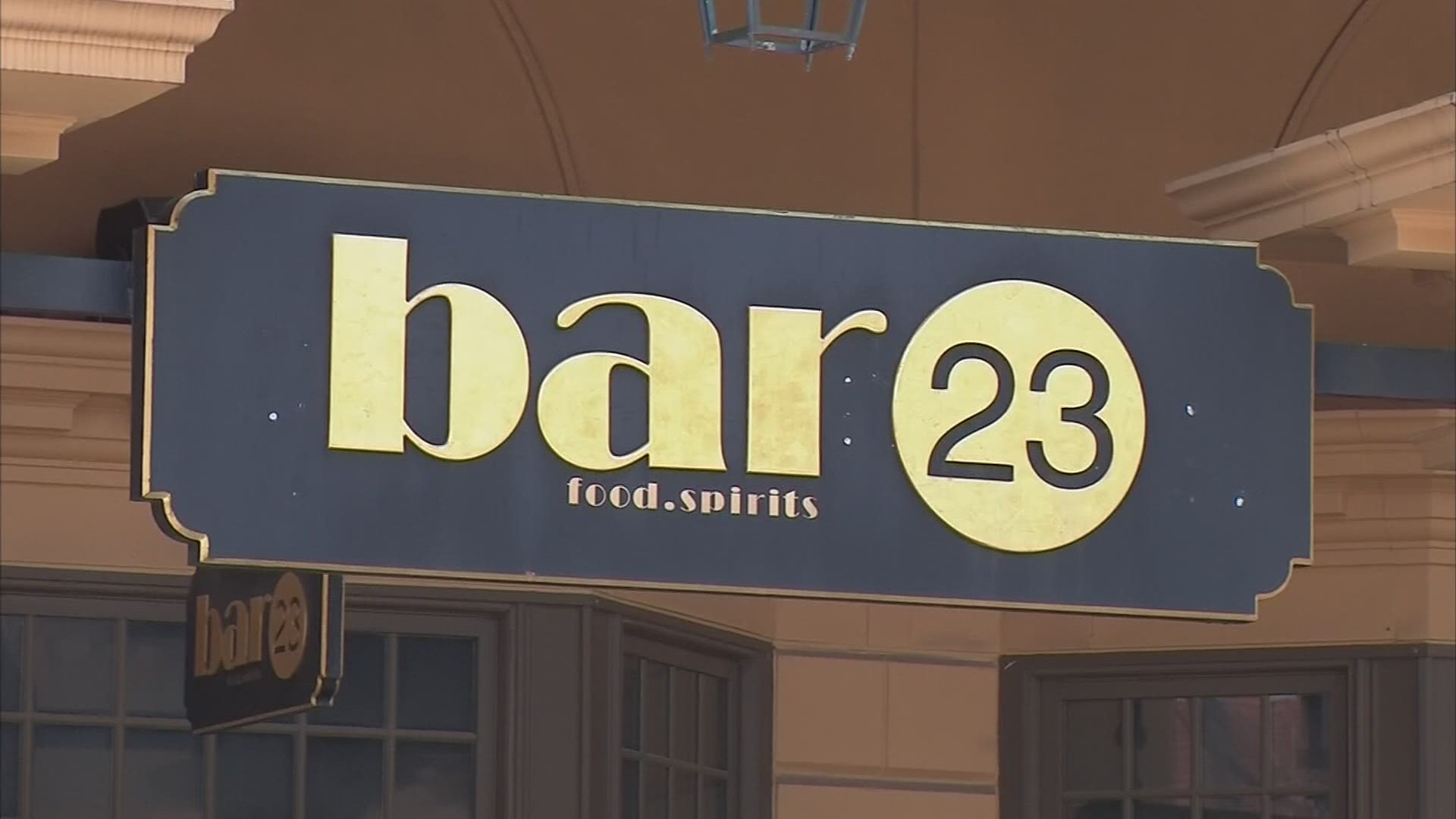 An order banning the sale of alcohol at Ohio bars and restaurants after 10 p.m. will remain in effect amid a lawsuit filed against the state.