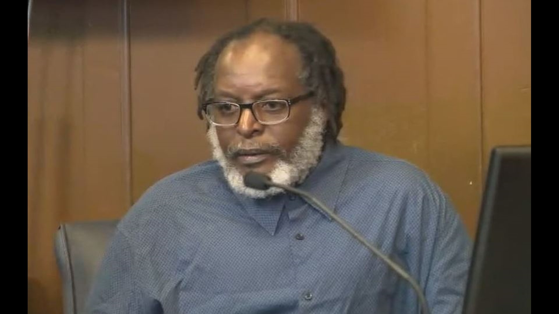 Psychiatrist Ohio man is competent for trial in 9 arson deaths