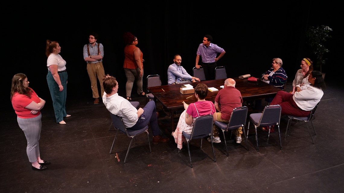 Aethereal Jest Arts Council staging 'Twelve Angry Jurors' - Vimarsana News