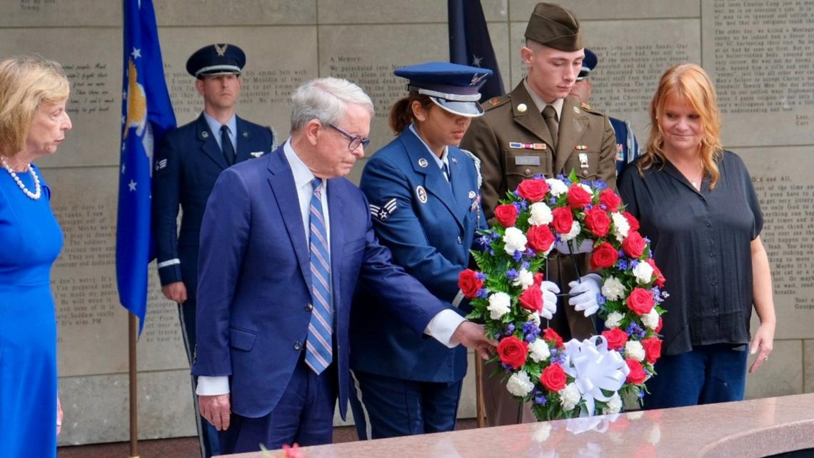 DeWine holds wreath-laying ceremony ahead of Memorial Day - Vimarsana News